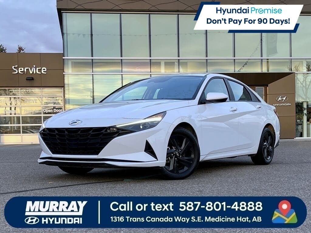 Hyundai Elantra Preferred FWD 2022