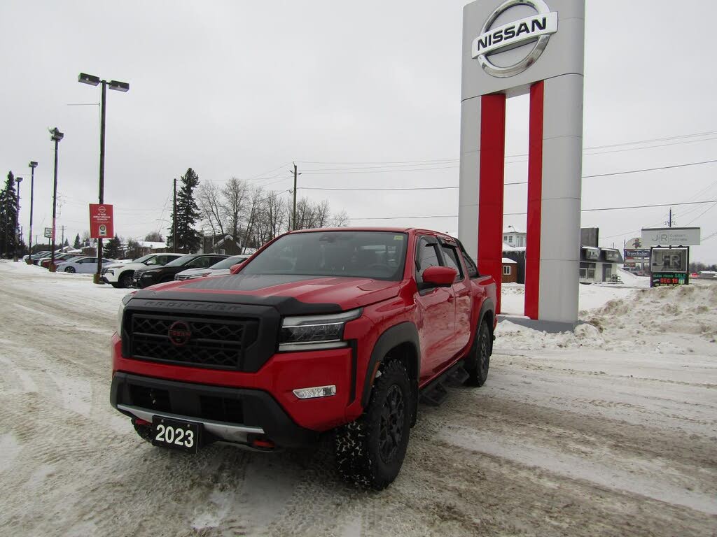 2023 Nissan Frontier PRO-4X Crew Cab 4WD