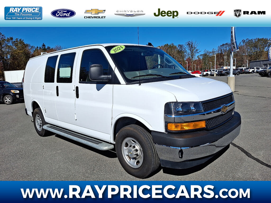 2024 Chevrolet Express Cargo 2500 RWD