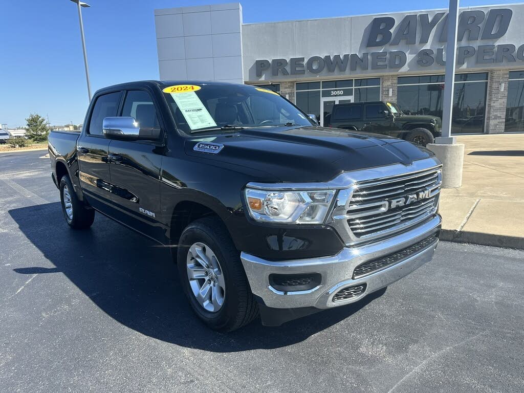 2024 RAM 1500 Laramie Crew Cab 4WD