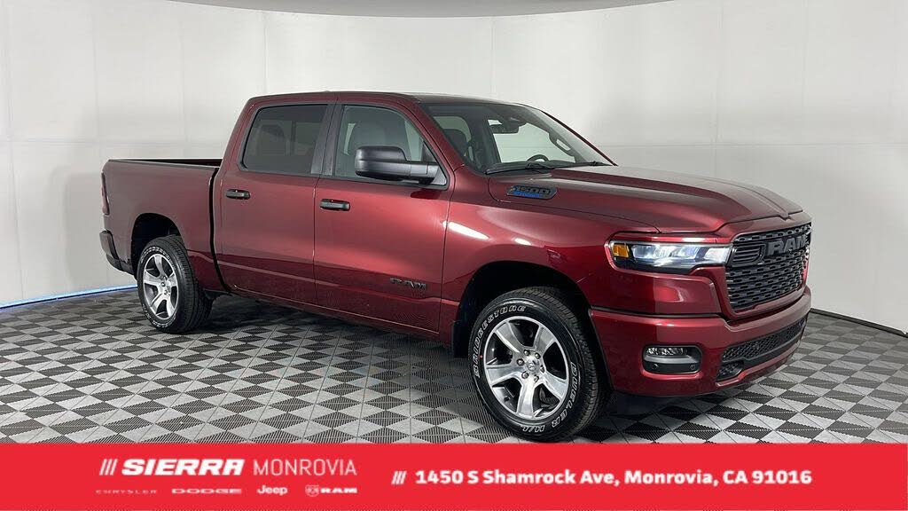 2025 RAM 1500 Tradesman Crew Cab 4WD
