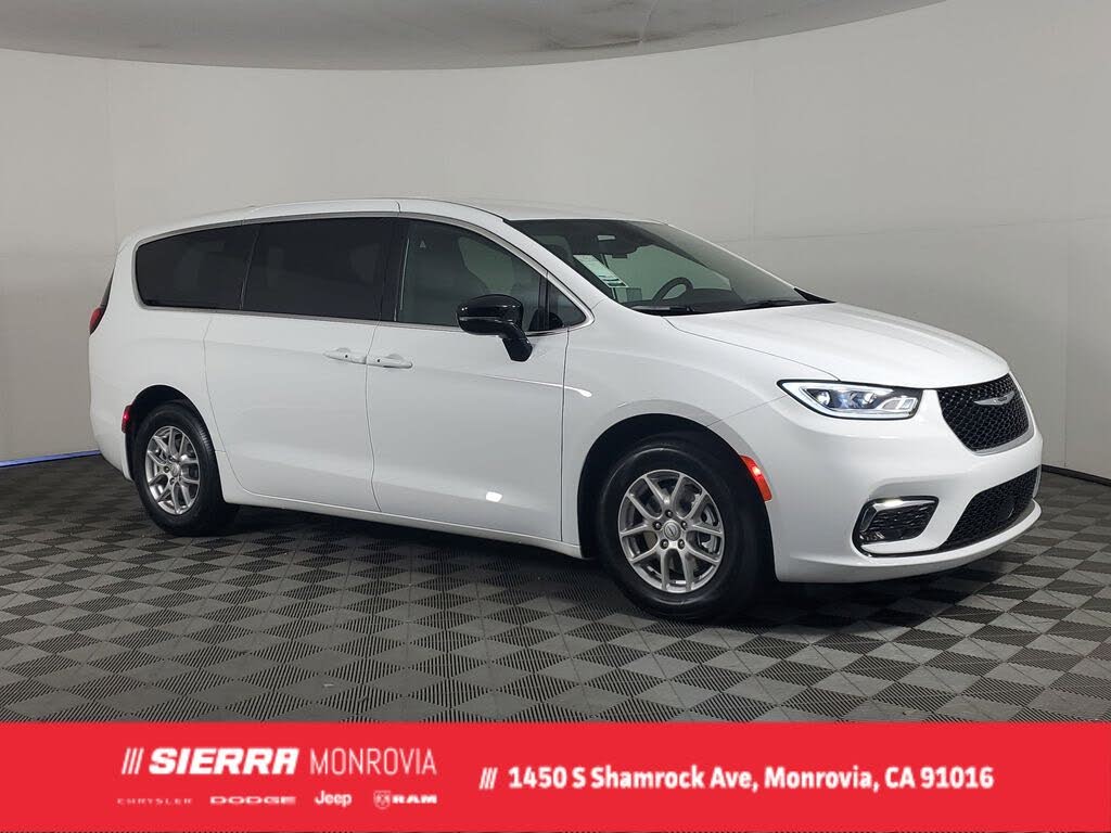 2026 Chrysler Pacifica Select FWD