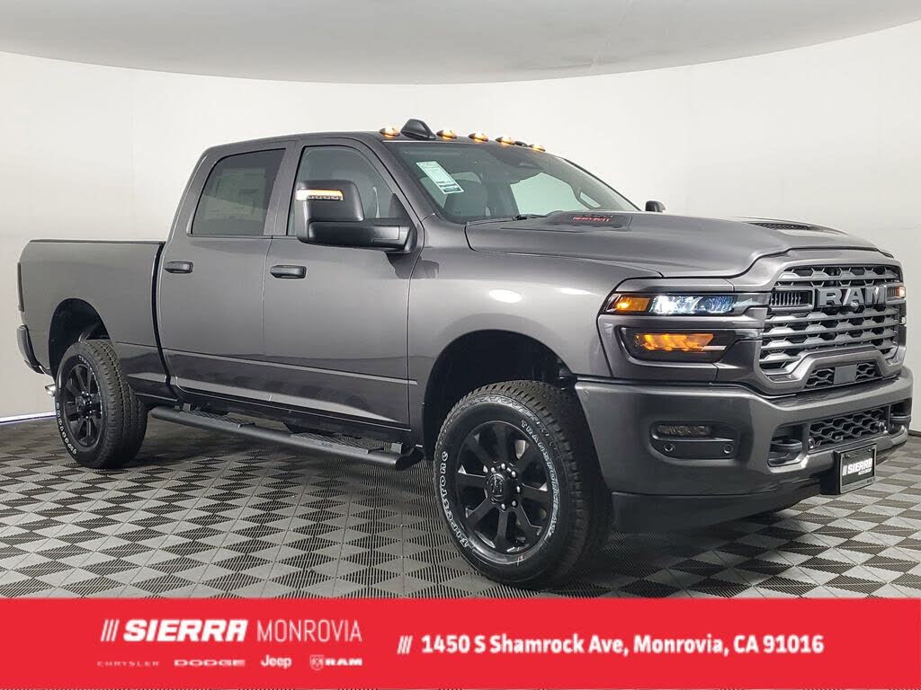 2026 RAM 2500 Tradesman Crew Cab 4WD