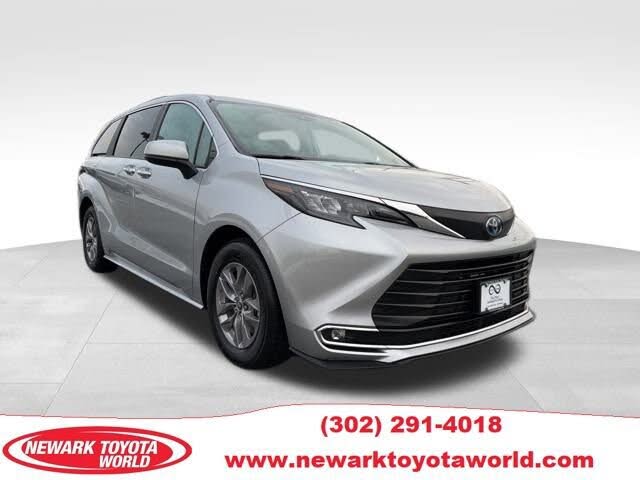 2024 Toyota Sienna XLE 7-Passenger FWD