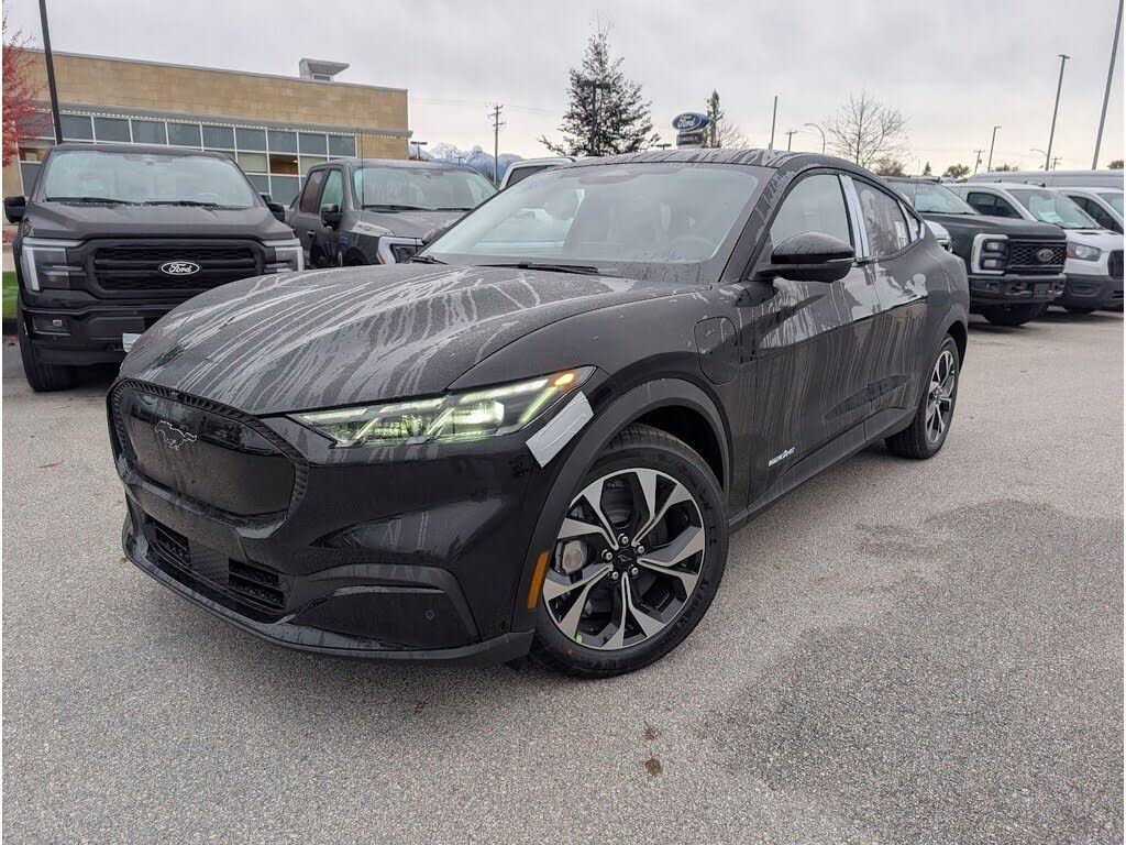 2025 Ford Mustang Mach-E Select RWD