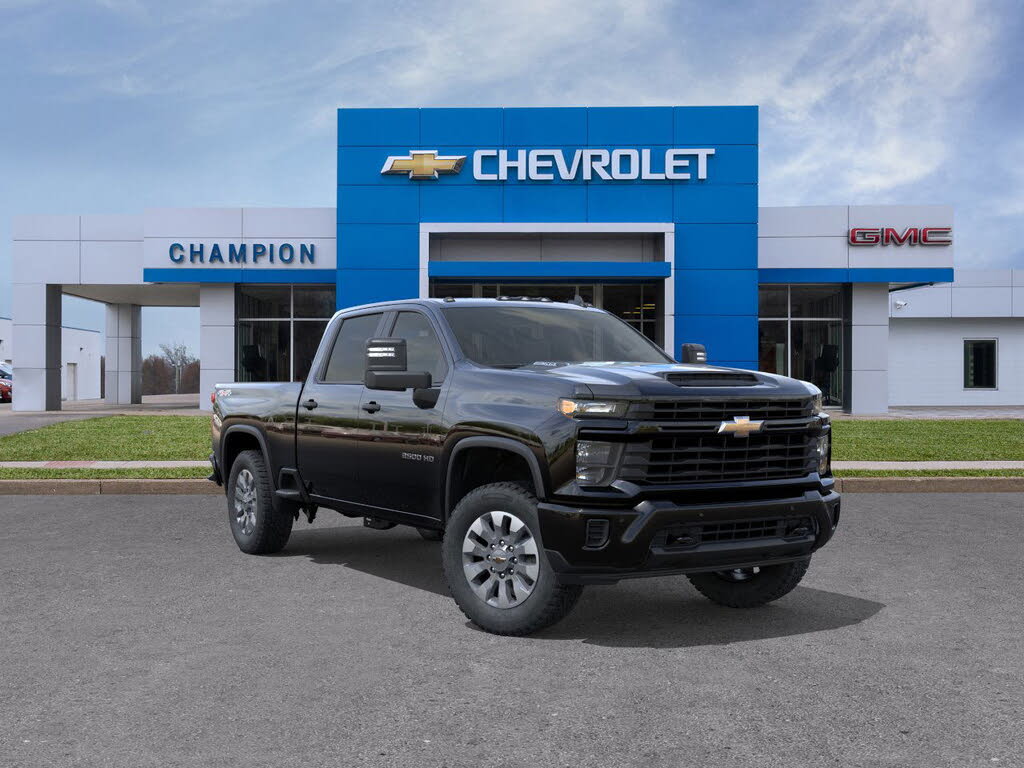 2026 Chevrolet Silverado 2500HD Custom Crew Cab 4WD