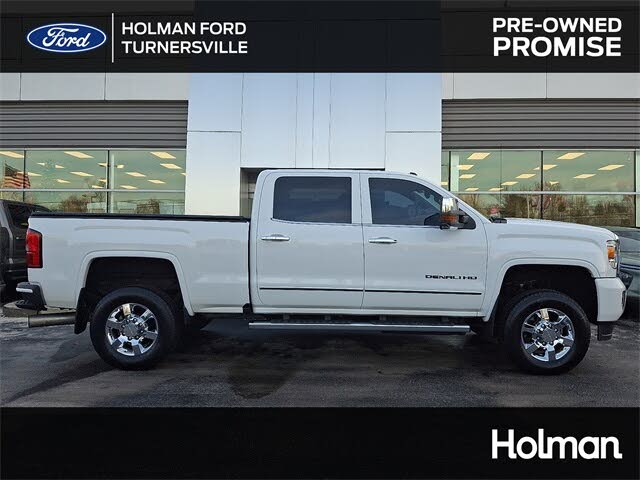 2015 GMC Sierra 3500HD Denali Crew Cab LB DRW 4WD