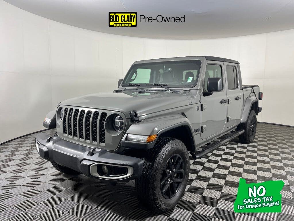 2022 Jeep Gladiator Sport Crew Cab 4WD