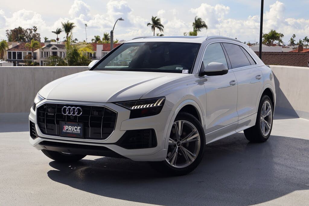 2023 Audi Q8 quattro Premium 55 TFSI