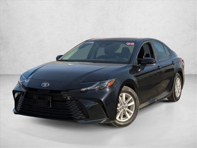 2025 Toyota Camry LE FWD