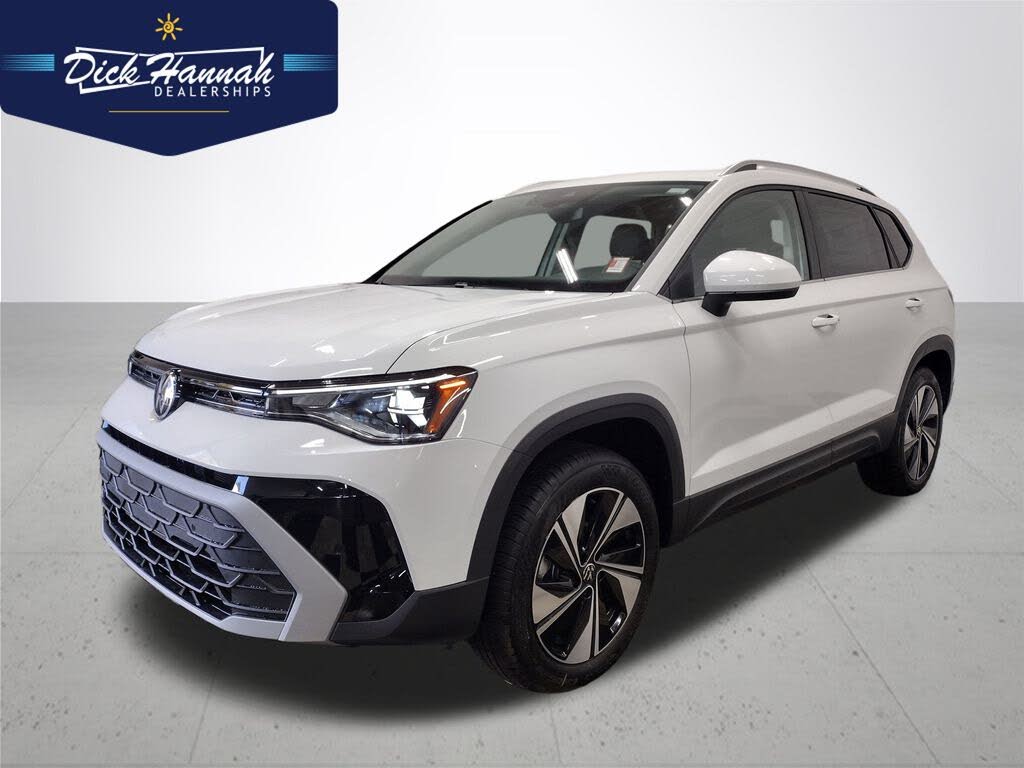 2025 Volkswagen Taos SE 4Motion