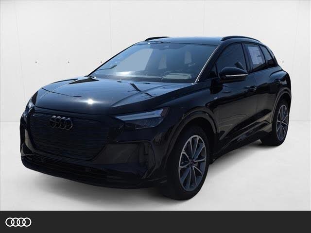 2026 Audi Q4 e-tron quattro Premium 55