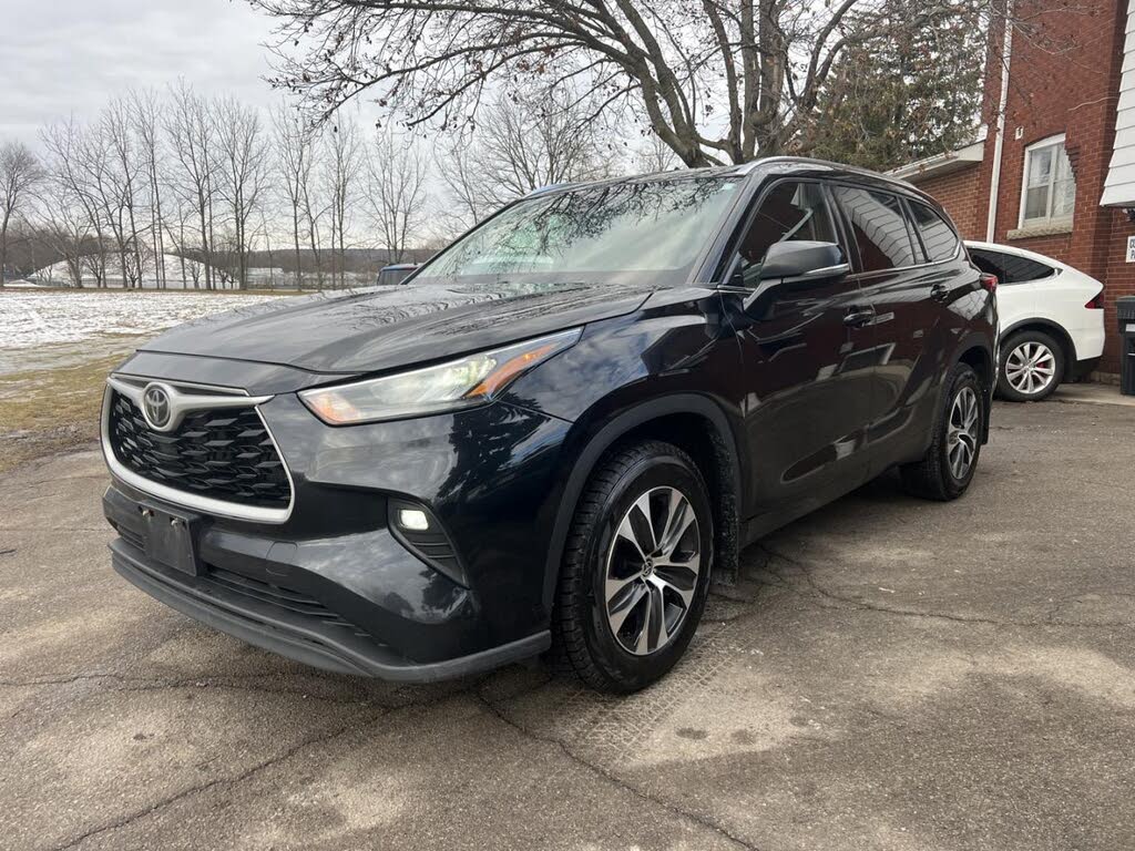 Toyota Highlander XLE AWD 2020