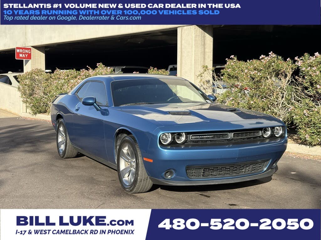 2022 Dodge Challenger SXT RWD