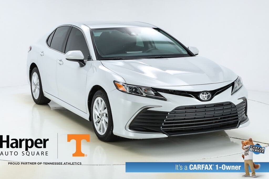 2022 Toyota Camry LE FWD