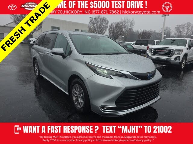 2024 Toyota Sienna XLE 7-Passenger FWD