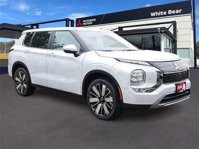 2025 Mitsubishi Outlander SE FWD