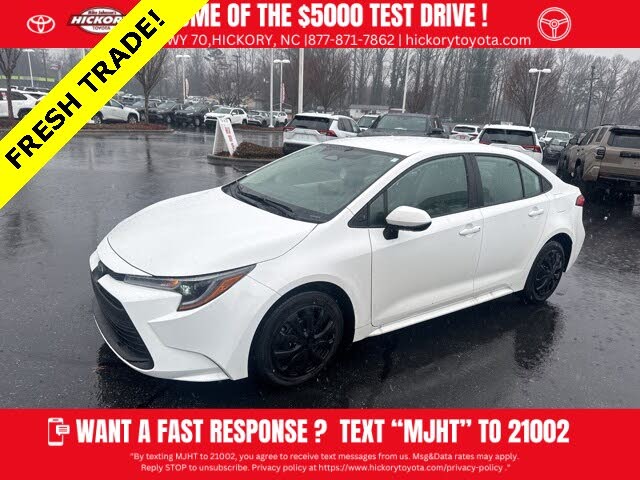 2025 Toyota Corolla LE FWD