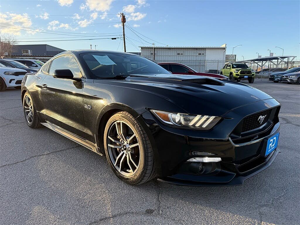 2017 Ford Mustang GT Coupe RWD