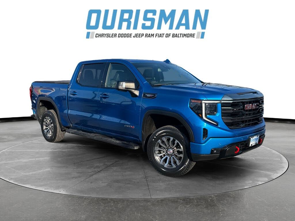 2023 GMC Sierra 1500 AT4 Crew Cab 4WD