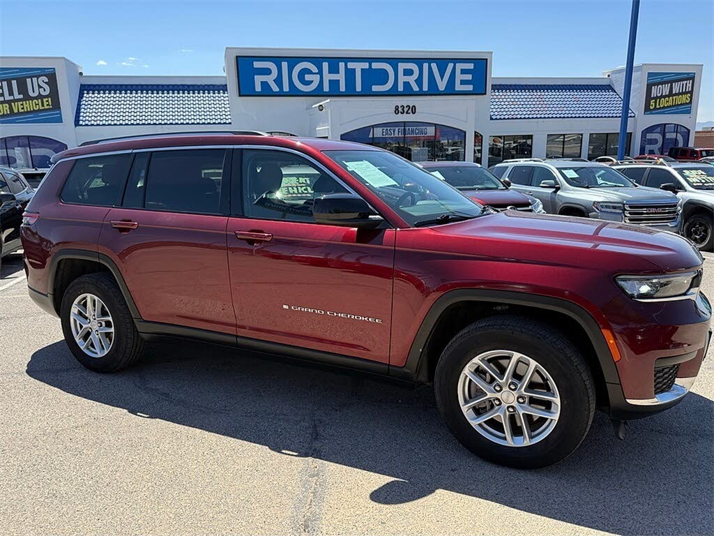 2023 Jeep Grand Cherokee L Laredo 4WD