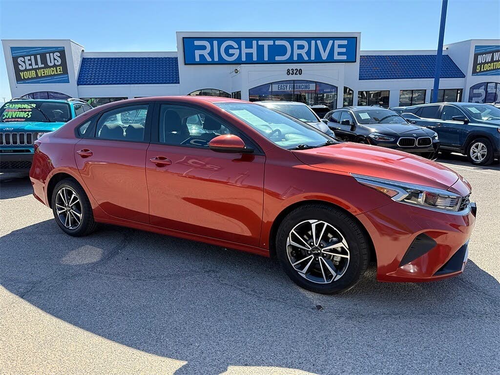 2023 Kia Forte LXS FWD