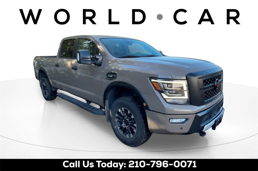2024 Nissan Titan XD PRO-4X Crew Cab 4WD
