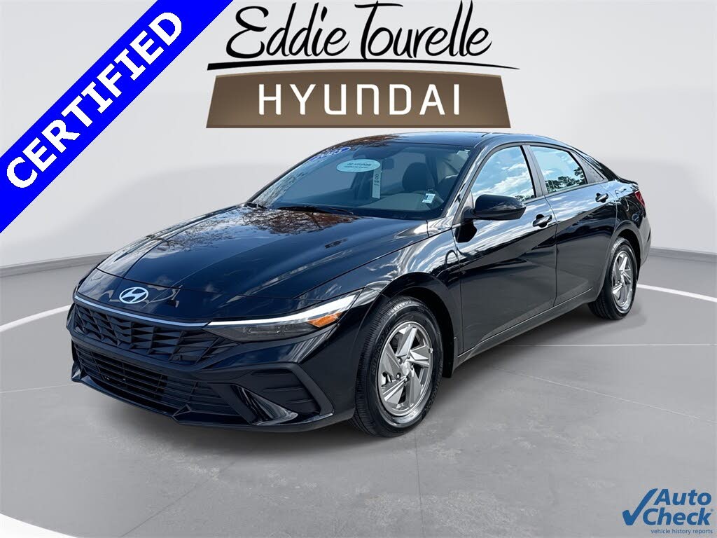 2025 Hyundai Elantra SE FWD