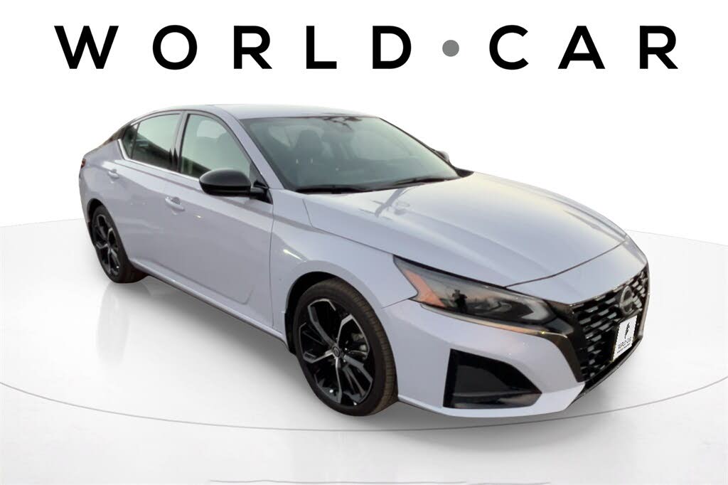 2025 Nissan Altima 2.5 SR FWD