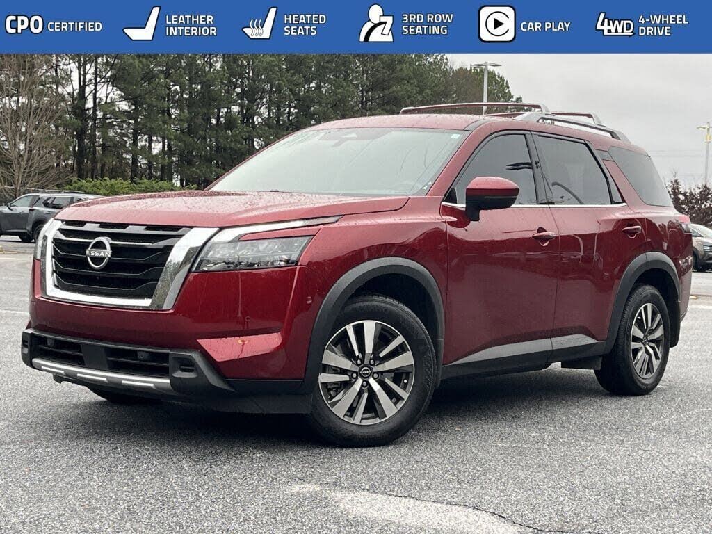 2025 Nissan Pathfinder SL 4WD