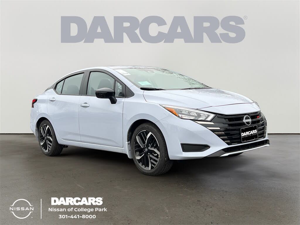 2025 Nissan Versa SR FWD