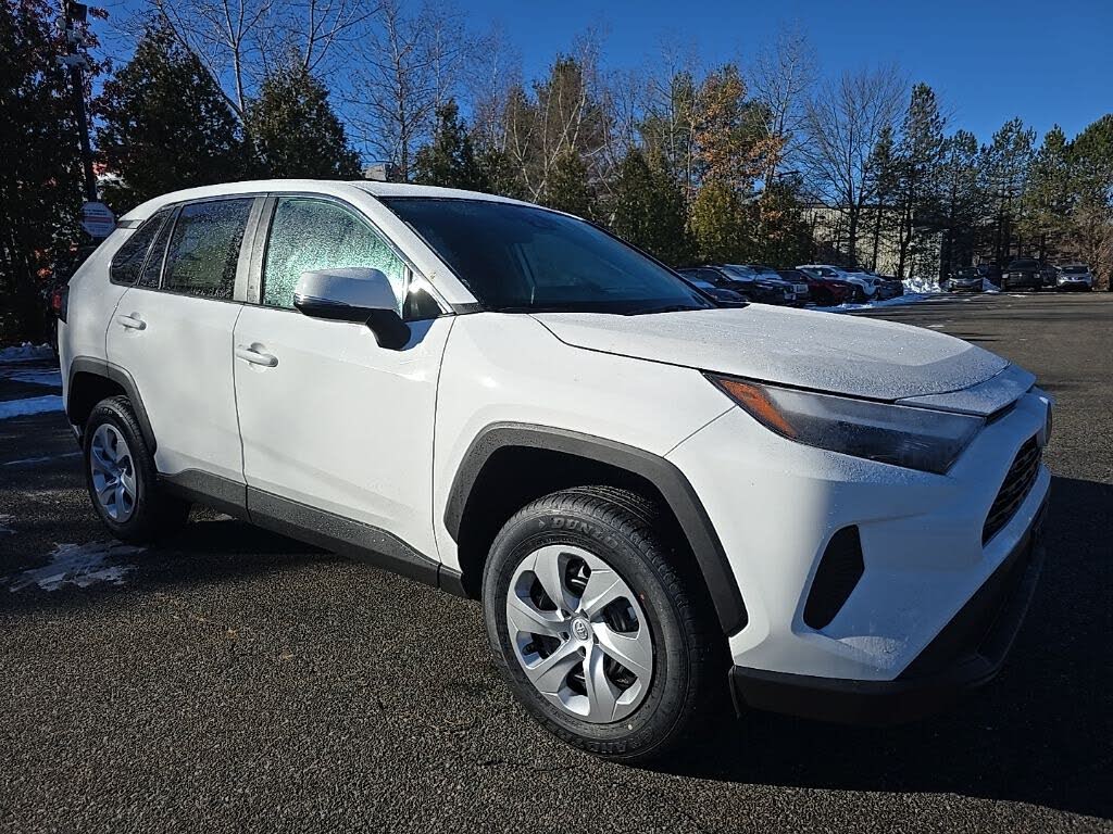 2025 Toyota RAV4 LE AWD