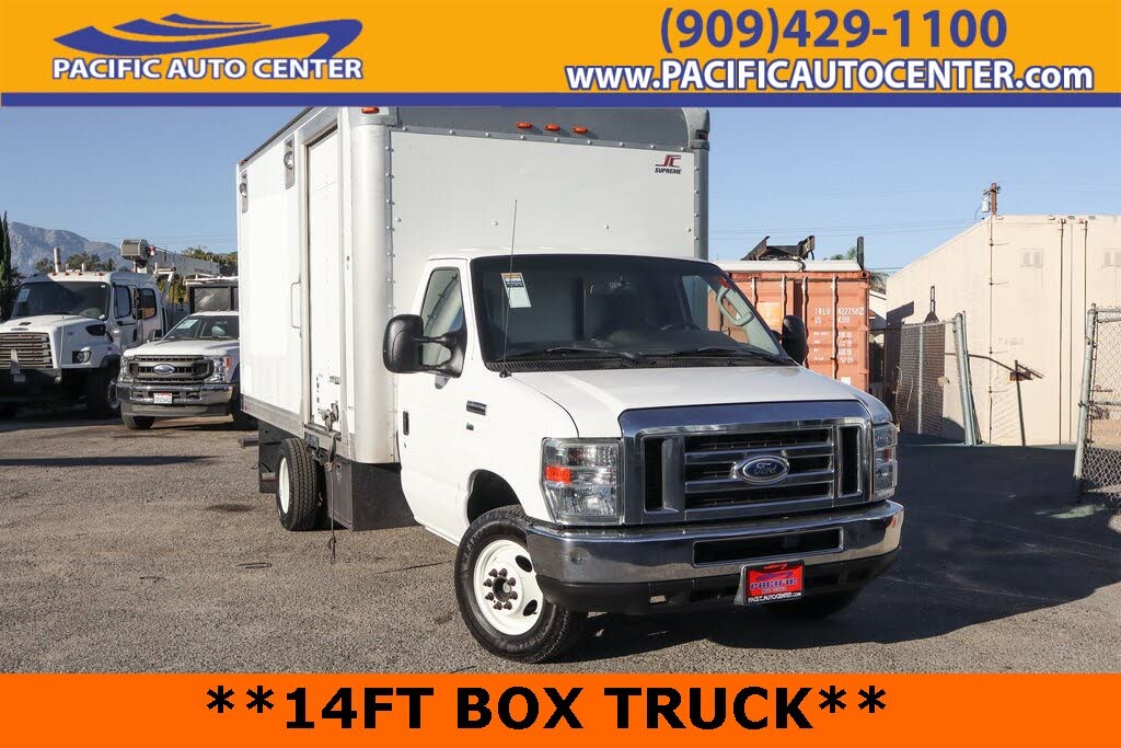 2016 Ford E-Series Chassis E-350 Super Duty 138 Cutaway RWD