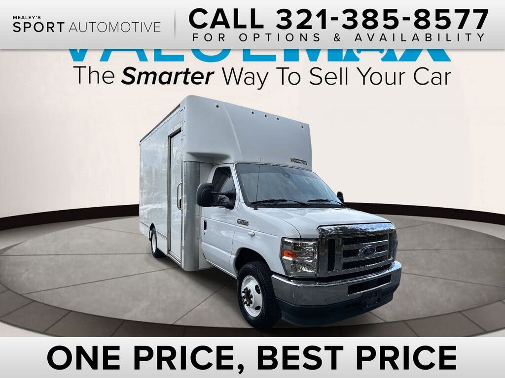 2022 Ford E-Series Chassis E-350 SD Cutaway SB RWD