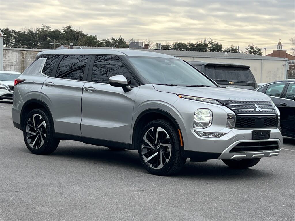 2022 Mitsubishi Outlander SE FWD