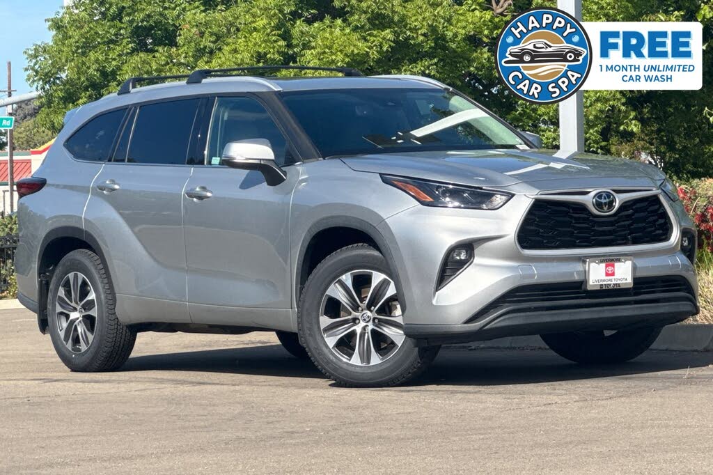2022 Toyota Highlander XLE AWD
