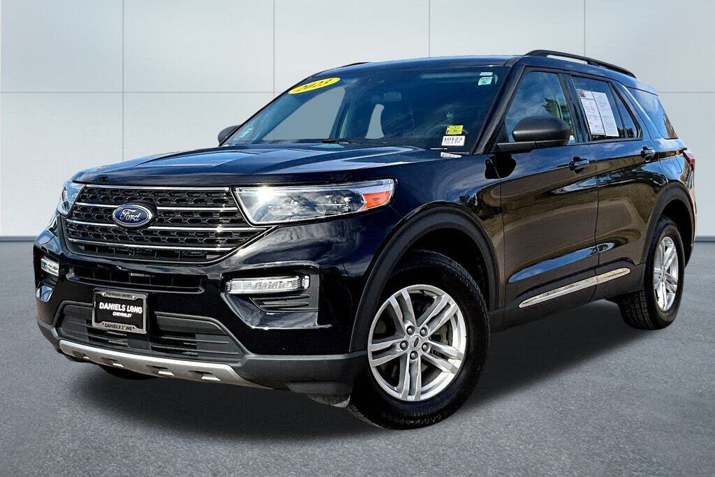 2023 Ford Explorer XLT AWD