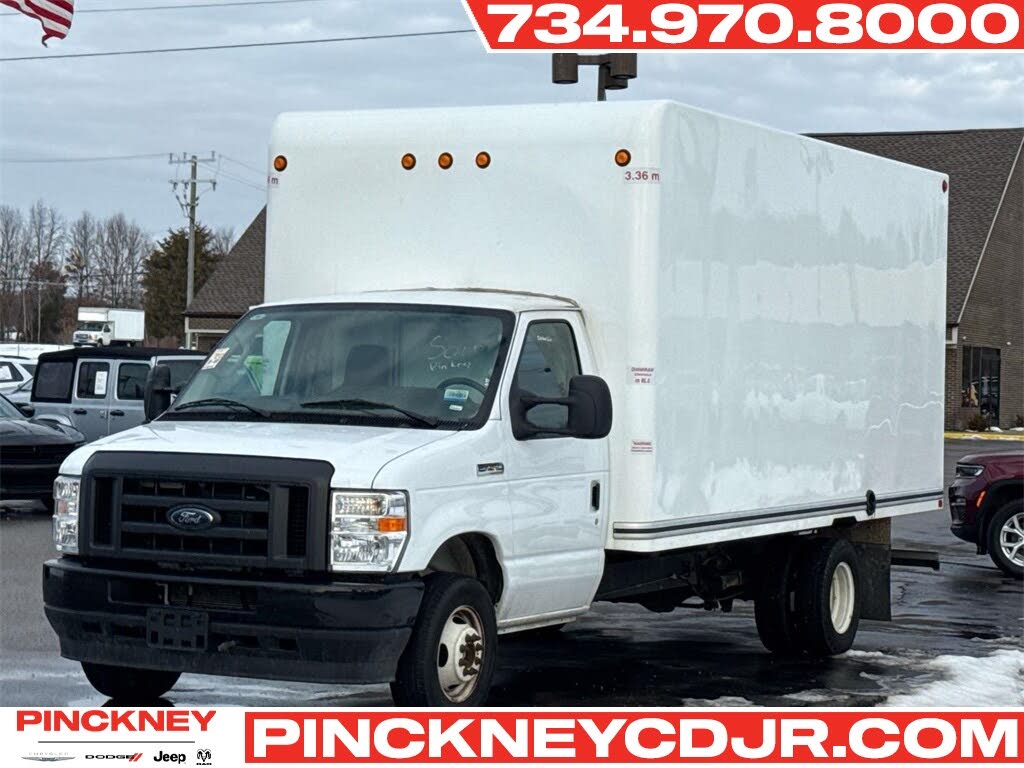 2024 Ford E-Series Chassis E-450 SD Cutaway 158 DRW RWD