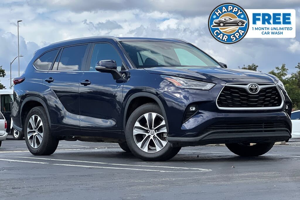 2024 Toyota Highlander XLE FWD