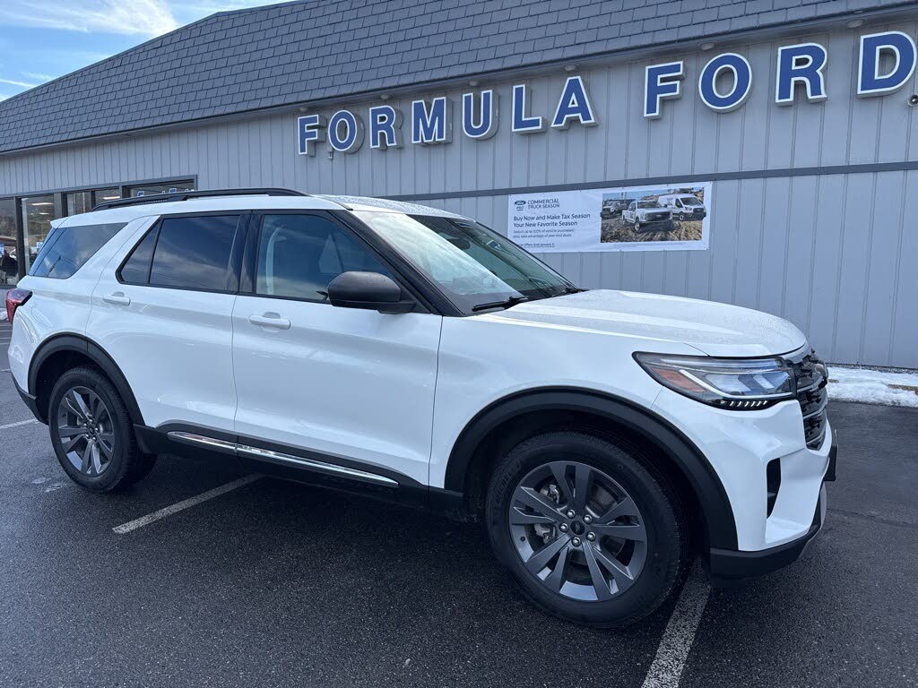 2025 Ford Explorer Active AWD