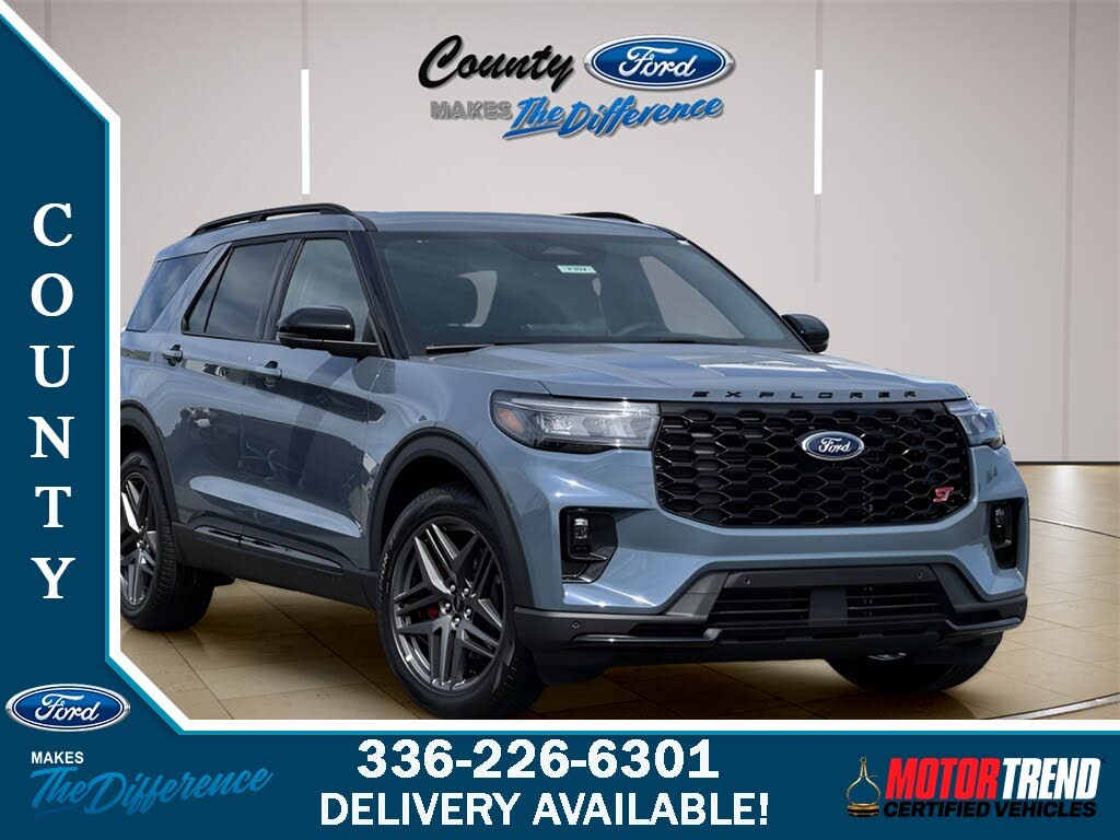 2025 Ford Explorer ST RWD