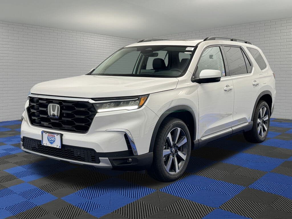 2025 Honda Pilot Touring AWD