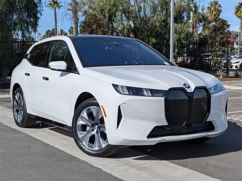 2026 BMW iX xDrive60