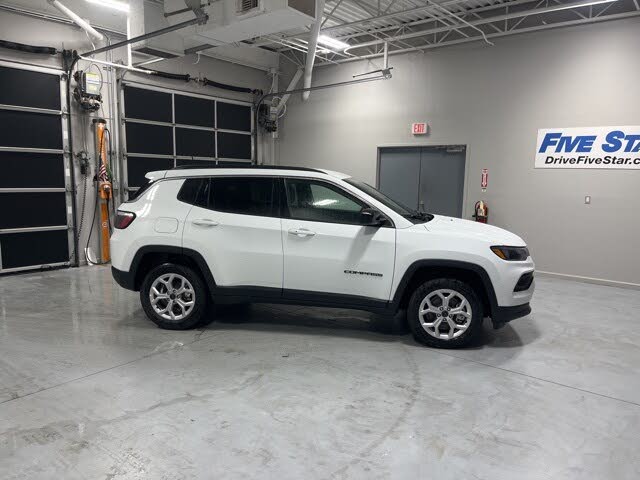 2026 Jeep Compass Latitude 4WD