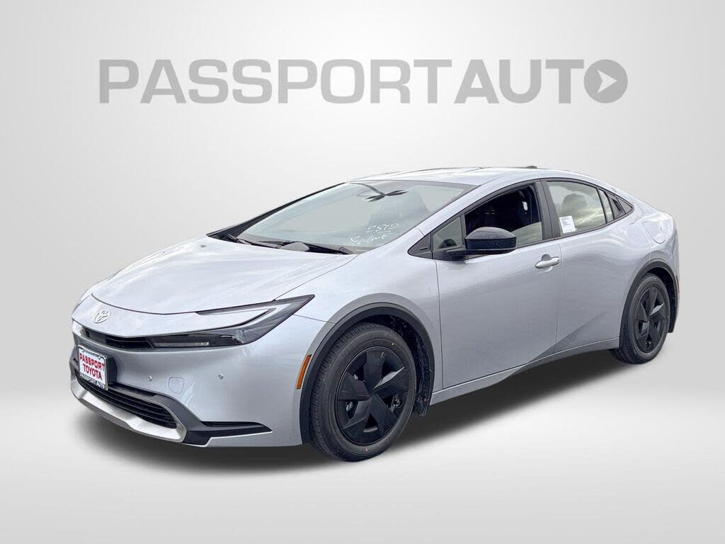 2026 Toyota Prius Plug-In Hybrid SE FWD