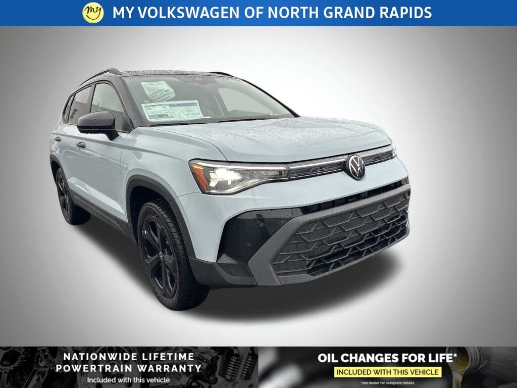 2026 Volkswagen Taos SE Black 4Motion