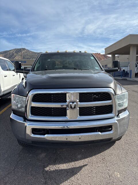 2017 RAM 3500 Tradesman Crew Cab LB DRW 4WD