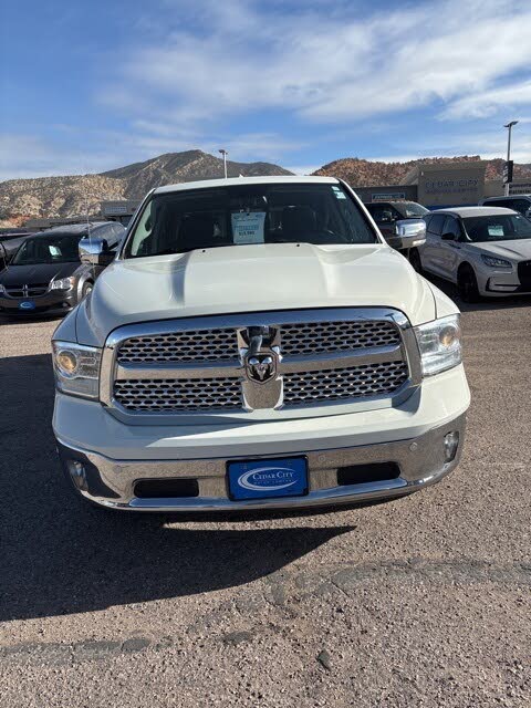 2018 RAM 1500 Laramie Crew Cab 4WD