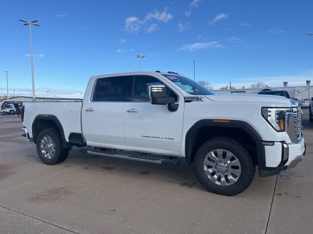 2024 GMC Sierra 3500HD Denali Crew Cab 4WD