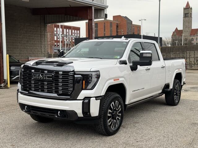 2024 GMC Sierra 3500HD Denali Ultimate Crew Cab 4WD